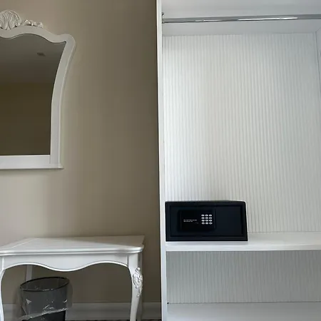 Karol 4* טרופאה