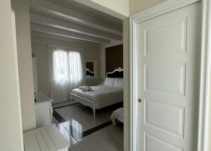 Bed and Breakfast Karol 4*