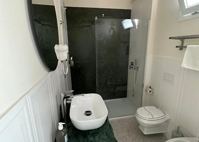 Karol Bed and Breakfast 4*